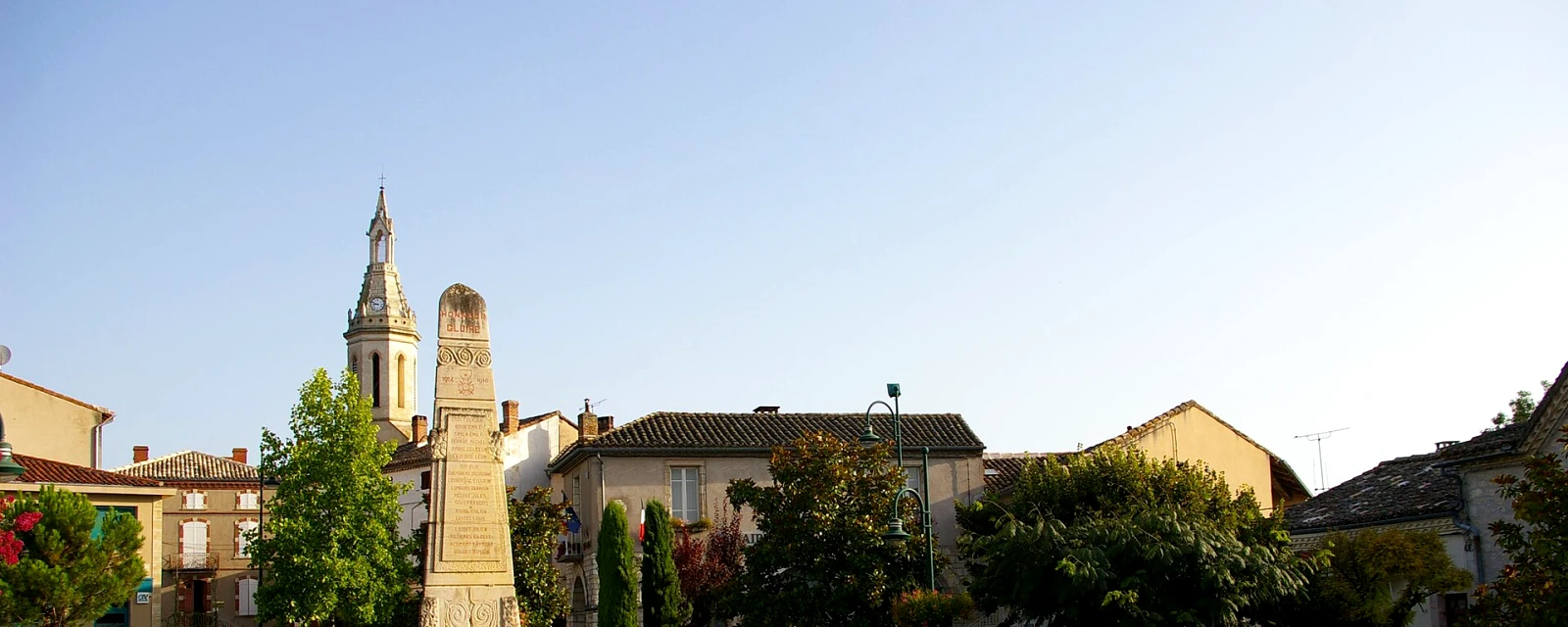Vue de Cahuzac-sur-Vère, Tarn