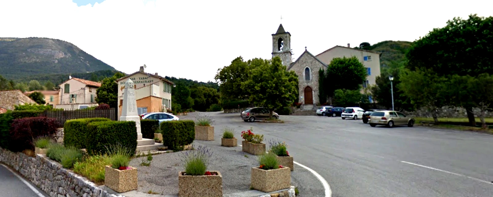 Vue de La Roque-Esclapon, Var
