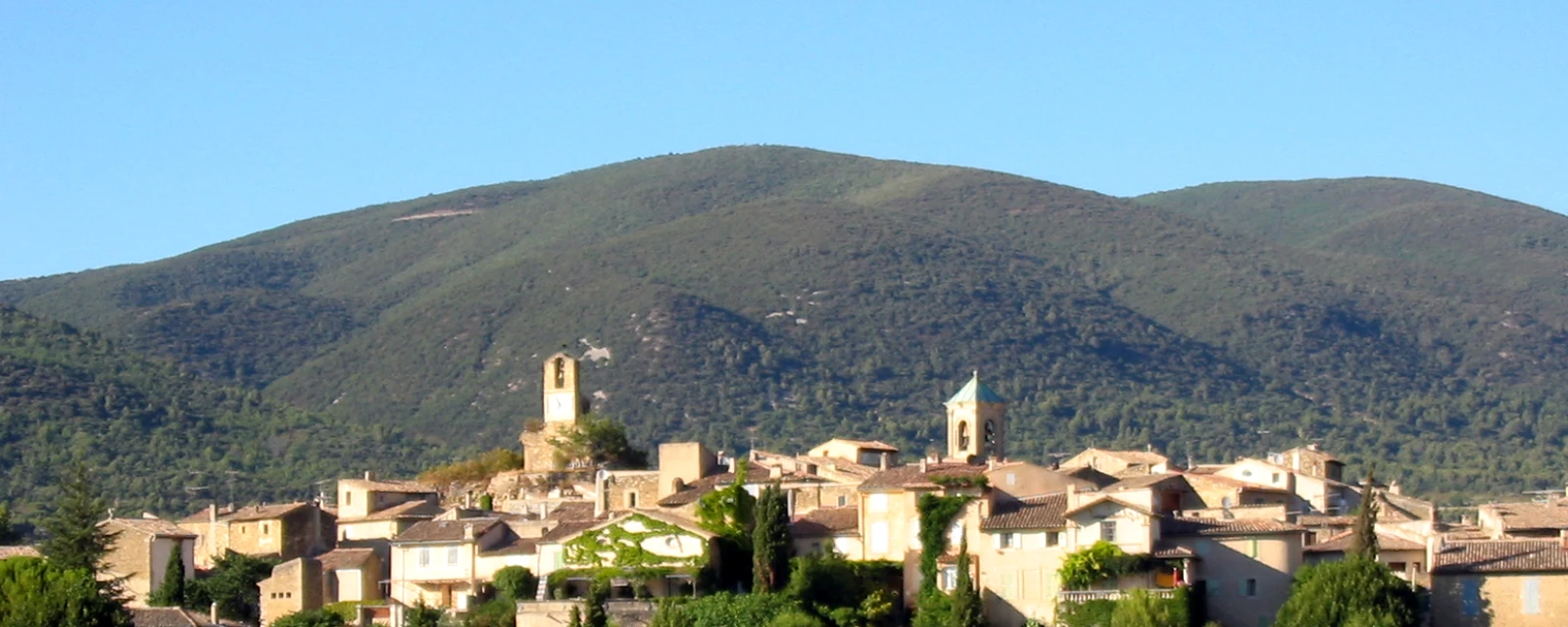Vue de Lourmarin, Vaucluse