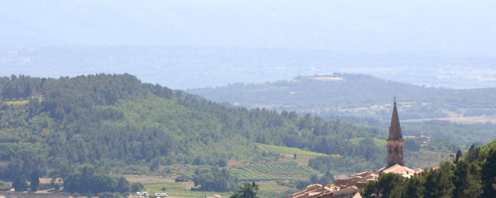 Vue de Saint-Saturnin-lès-Apt, Vaucluse
