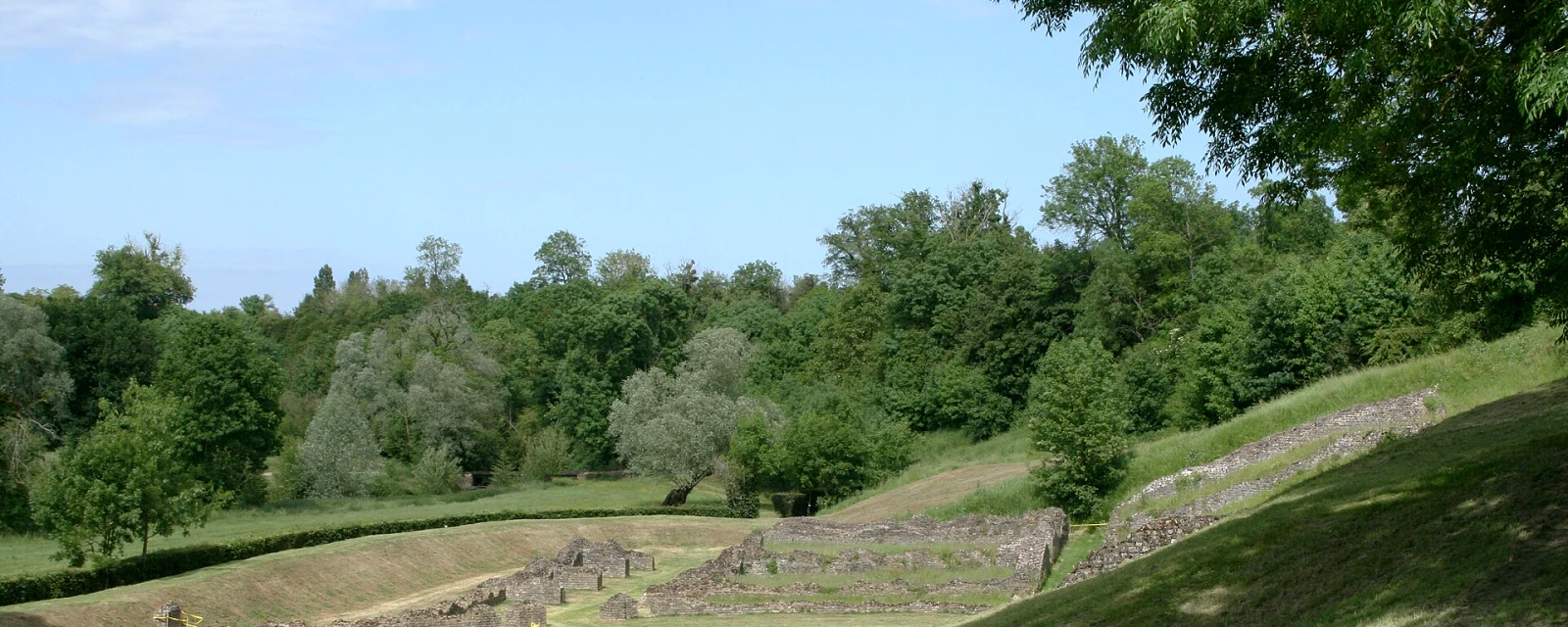 Vue de Sanxay, Vienne