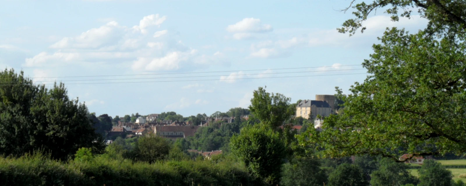 Vue de Saint-Sauveur-en-Puisaye, Yonne